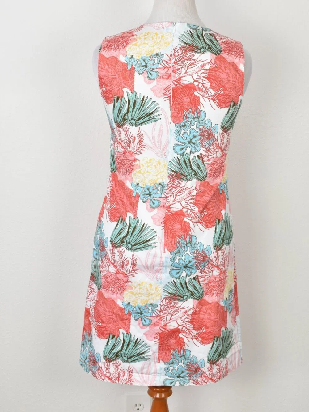 Persifor Margot Sheath Dress Coral Reef Print - L - Picture 5 of 8